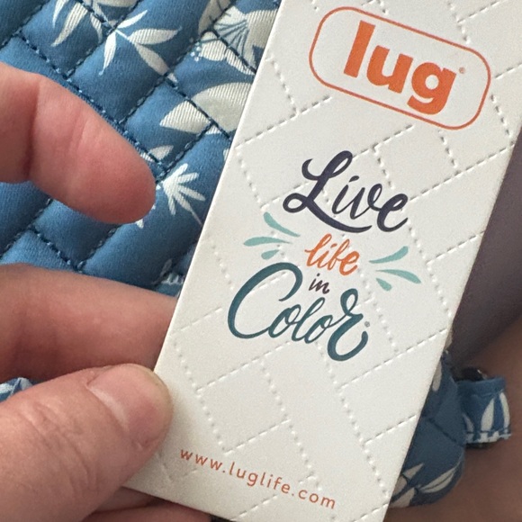 Lug New With Tags Absolutely Beaitiful Quilted Blue Bag with White Leaf Design - Picture 2 of 10